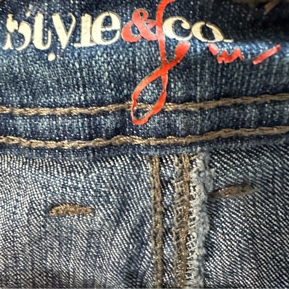 Style & Co women's size 16 straight leg jeans - Picture 3 of 4